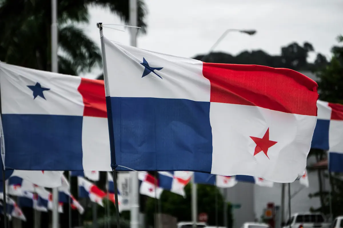 Panamá debate el destino de la banda de 6 GHz mientras impulsa la licitación de espectro para 5G